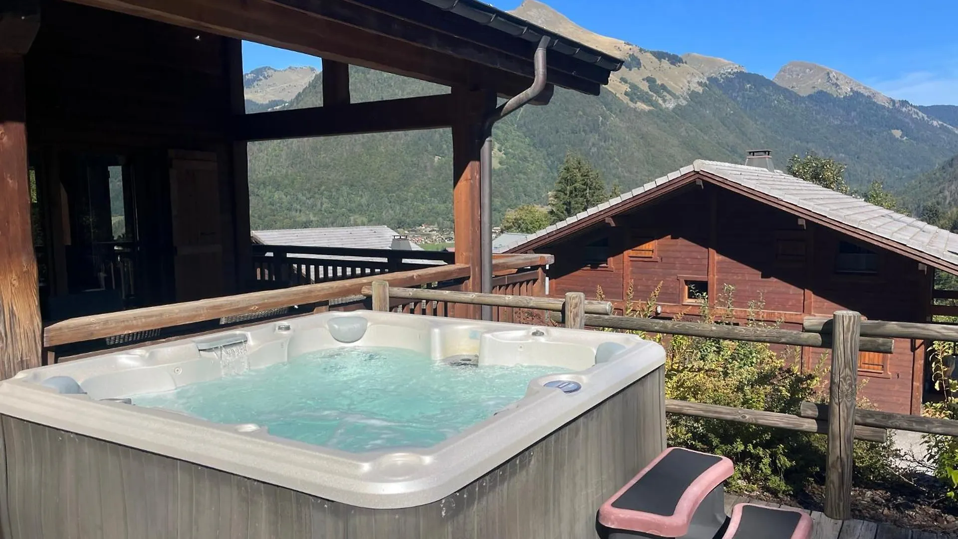 Chalet Balata - Charming Chalet With Hot Tub And Views Villa La Cote d'Arbroz